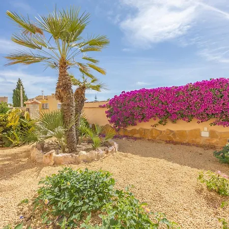 Almendros - Plusholidays Ifach