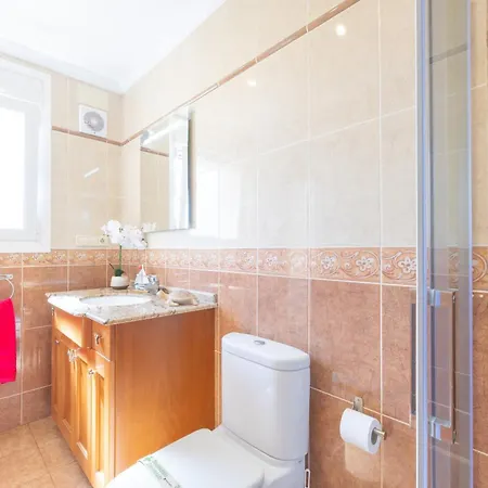 Almendros - Plusholidays *