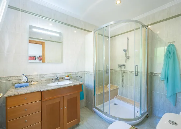 Almendros - Plusholidays *