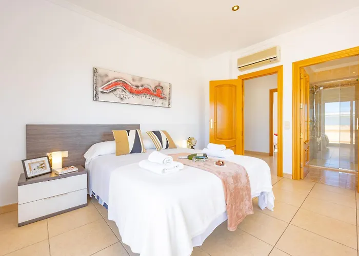 Villa Almendros - Plusholidays