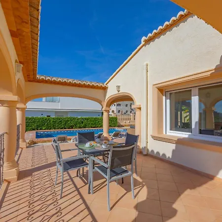 Almendros - Plusholidays Ifach