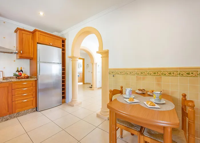 Villa Almendros - Plusholidays *