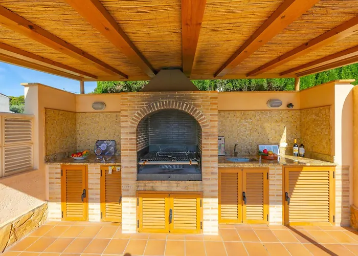 Almendros - Plusholidays *